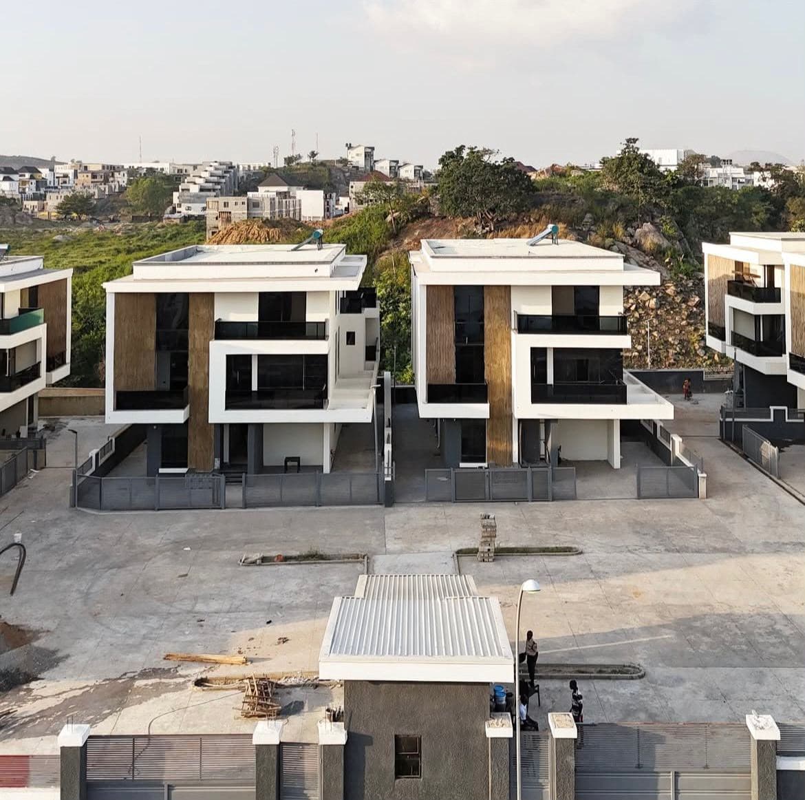 Newly constructed 6bedrooms fully detached villas with a maid room and a privately fenced compound available for sale.